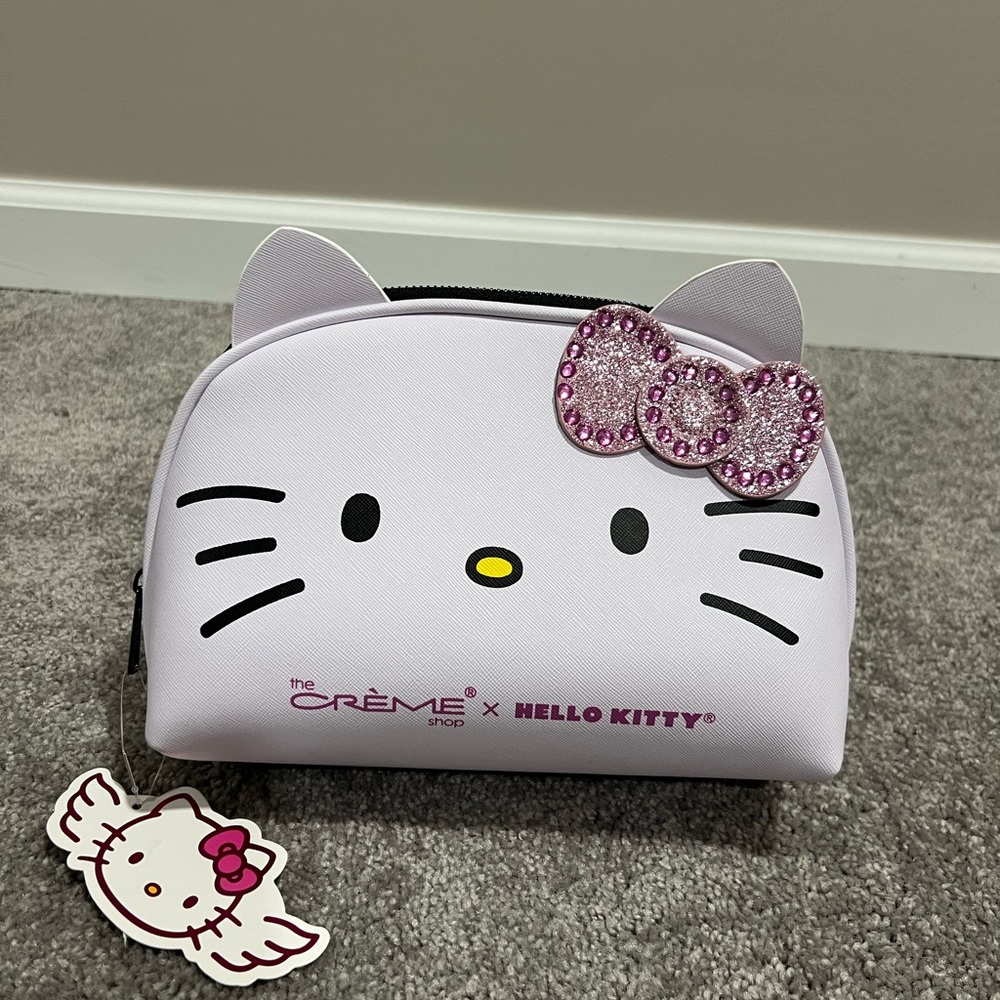 CREME SHOP HELLO KITTY SANRIO BLING  COSMETIC POUCH LIMITED EDITION